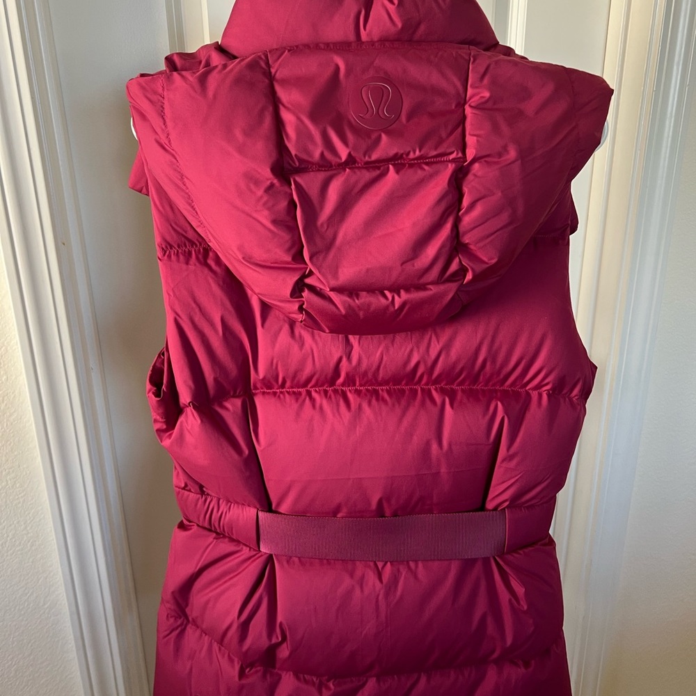 NWT Lululemon Wunder Puff Waist Vest Size 6 in Pomgranate - Picture 3 of 8